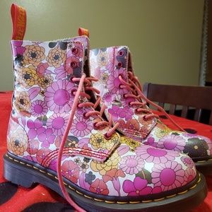 Retro 70s Floral Dr. Martens Gently Worn